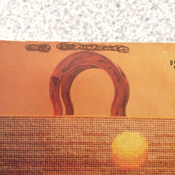 Plastic Canvas Craft Stitchery Books Bundle of 2 - Picture 3 of 13